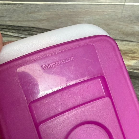 Tupperware Ice Cube 🧊 Tray - Picture 2 of 5